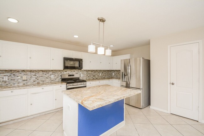 Building Photo - 8402 Brickhaven Ln