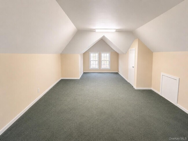 Building Photo - 36 Gerard St