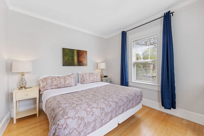 Building Photo - 2101 Kirkwood Ave