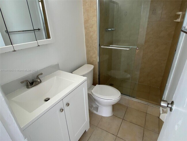 Building Photo - 488 NW 165th St