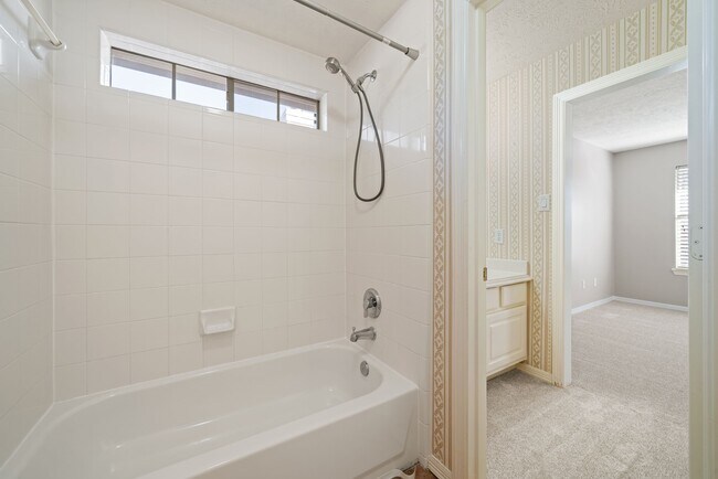 Building Photo - 14218 Baron Oaks Dr