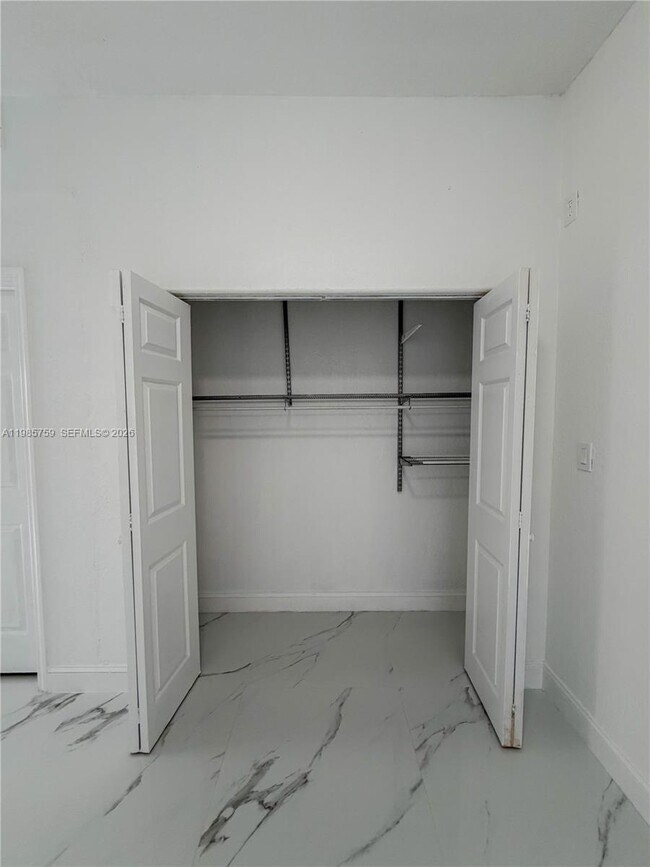 Building Photo - 16242 SW 42nd Terrace