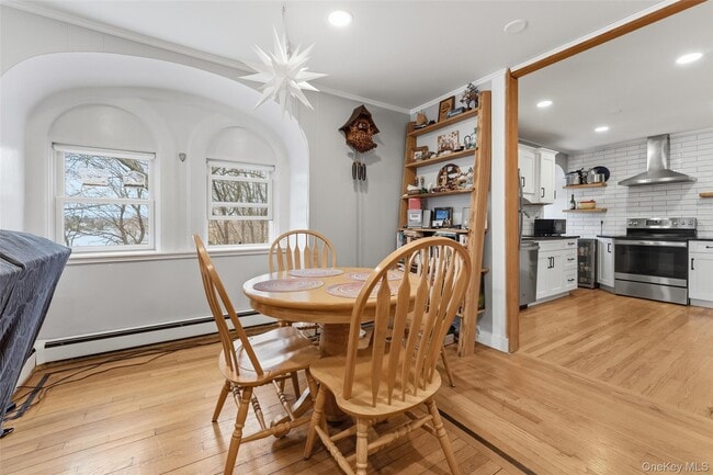 Building Photo - 598 N Lake Blvd