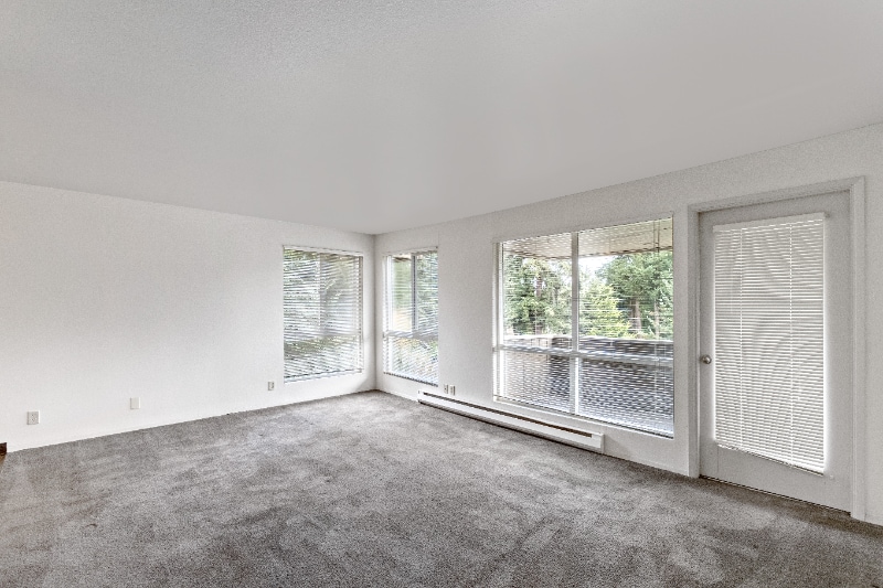 Building Photo - 12520 Roosevelt Way NE