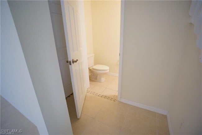 Building Photo - 9774 Roundstone Cir