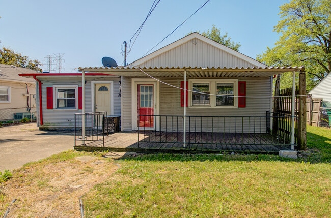 Building Photo - 2005 McDonough St