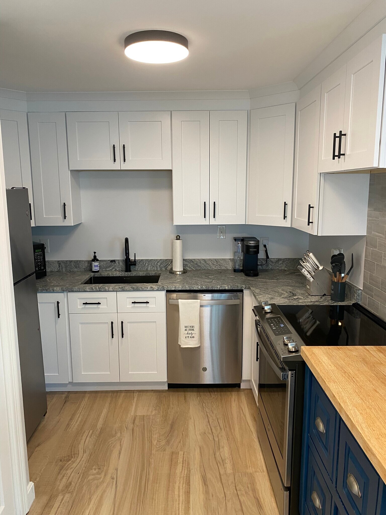 Building Photo - 18 Ocean St