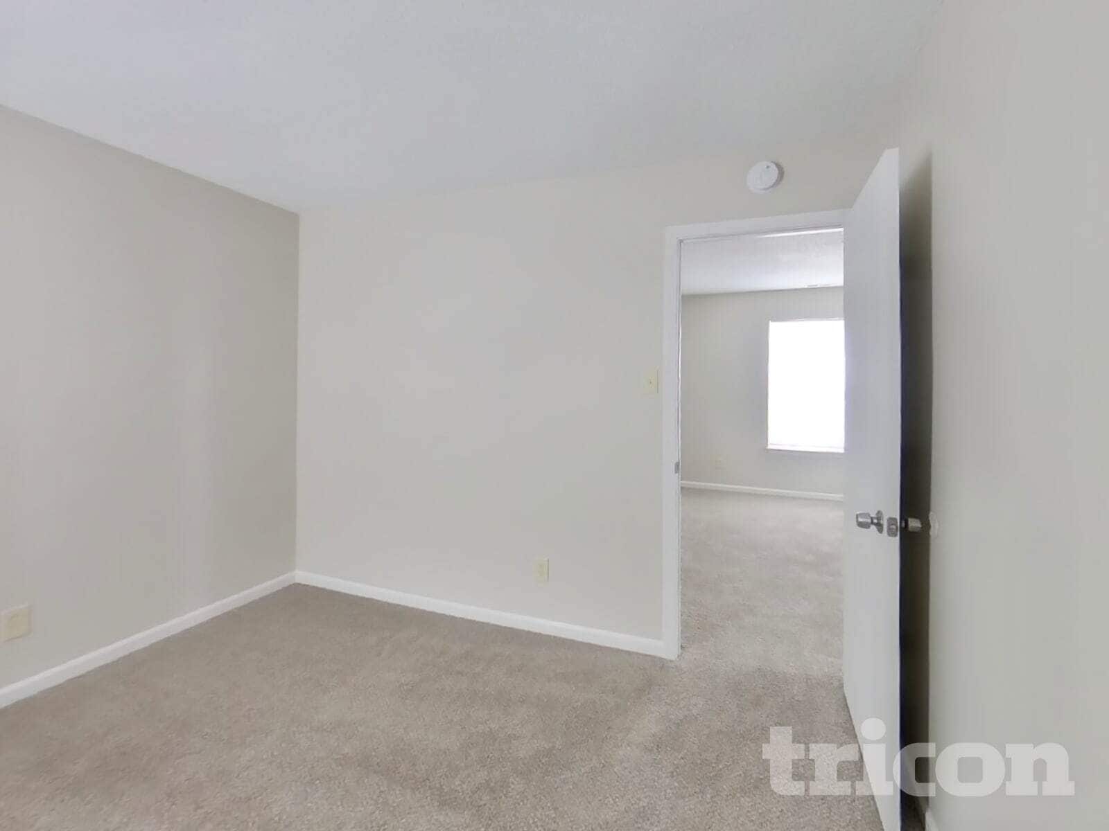 Building Photo - 5956 Portman Pl