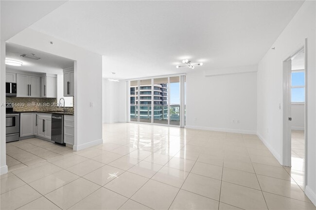 Building Photo - 1250 S Miami Ave