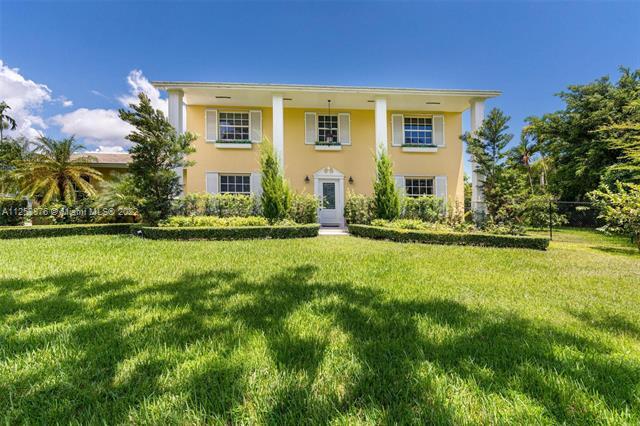 Building Photo - 11401 SW 72nd Plz