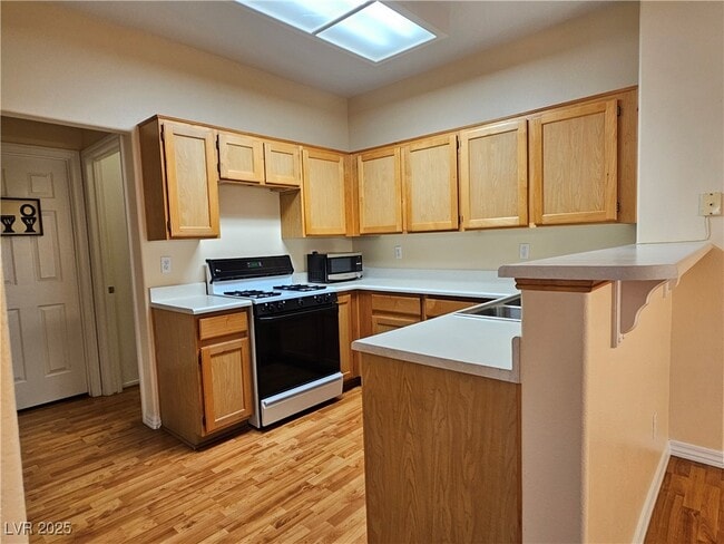 Building Photo - 6521 Hillside Brook Ave