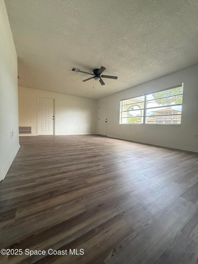 Building Photo - 3689 Longbow Rd