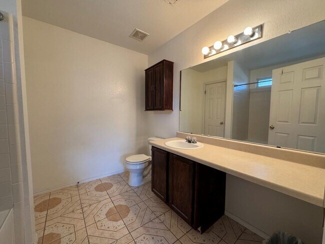 Building Photo - 12212 Kilmartin Ln