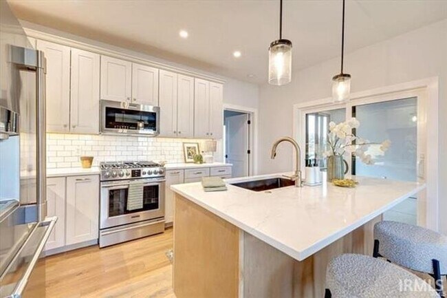 Building Photo - 3430 S Forrester St