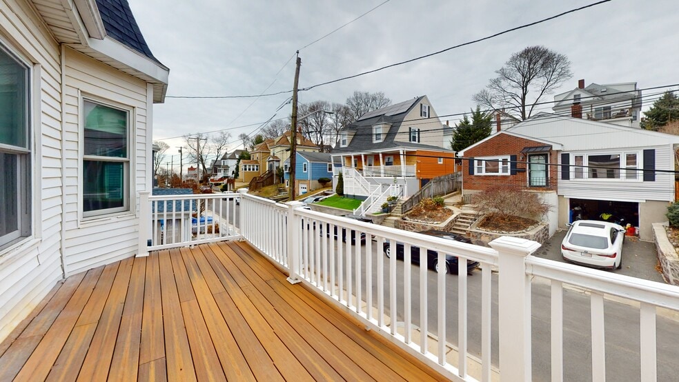 Building Photo - 66 Sagamore Ave