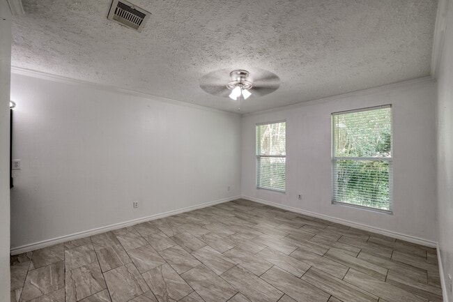 Building Photo - 25747 Timber Lakes Dr