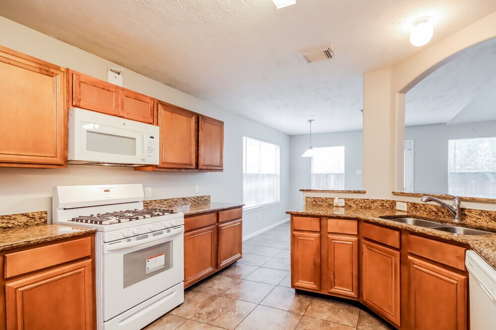 Building Photo - 21515 Lovis Way