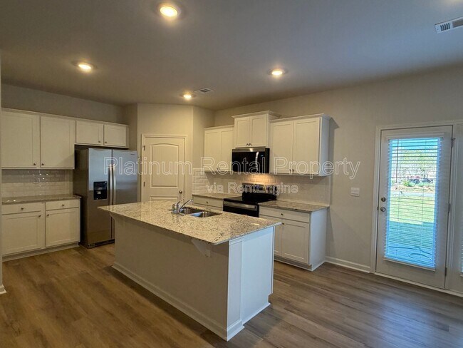 Building Photo - 46 Rustin Rdg