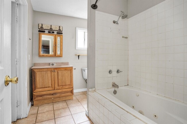 Building Photo - 5934 Beech Dr