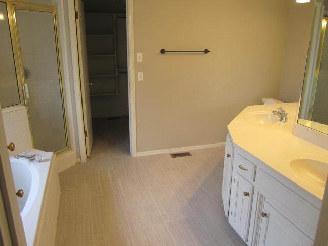Building Photo - 1401 Copperfield Dr