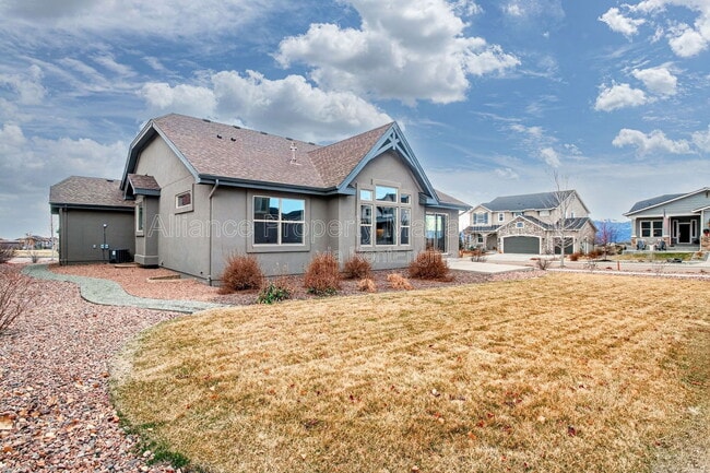 Building Photo - 10069 Thrive Ln