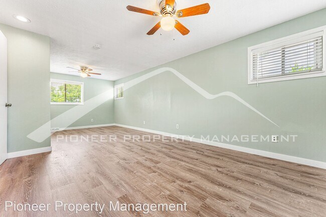 Building Photo - 3 br, 2 bath House - 9765 Fred Dr