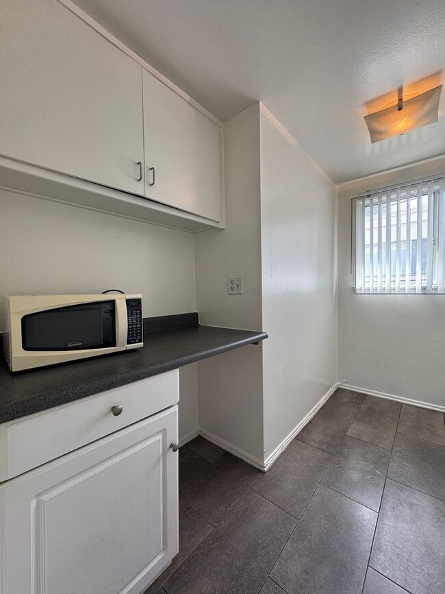 Interior Photo - 3729 Dunn Dr