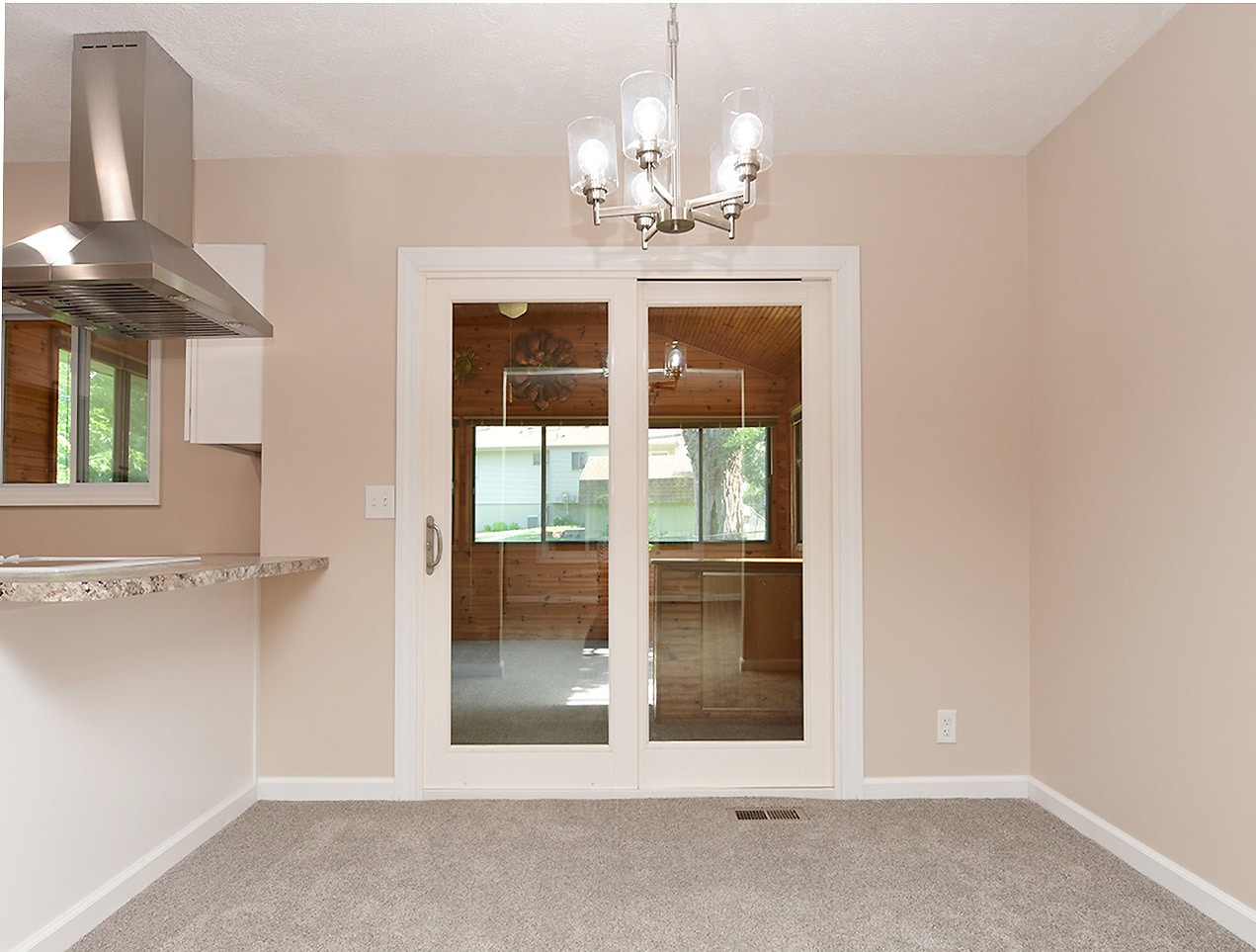 Building Photo - 14028 Madison Cir