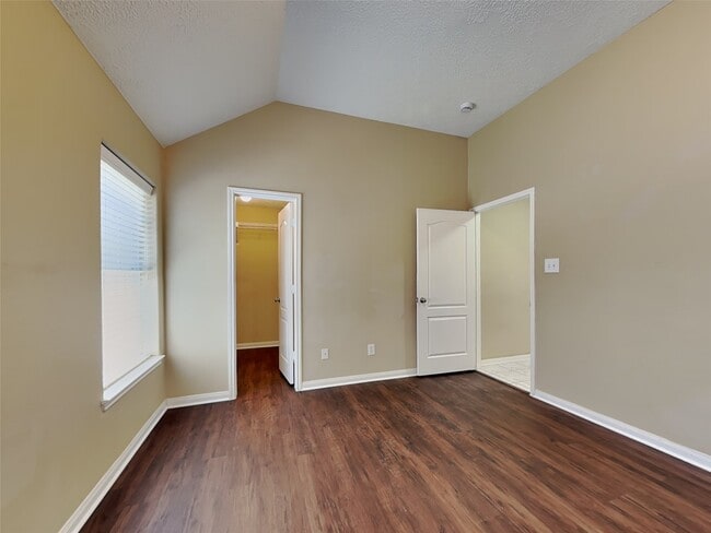 Building Photo - 17302 Lonesome Dove Trail