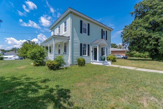 Building Photo - GORGEOUS COLONIAL HOME FOR RENT IN NEWPORT NEWS!!!