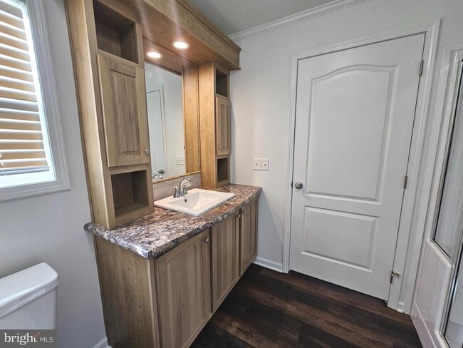 Building Photo - 86 Metz Dr