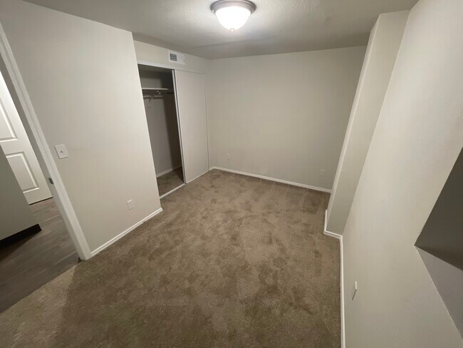 New carpet and paint - 1805 NE Hillaire Ct