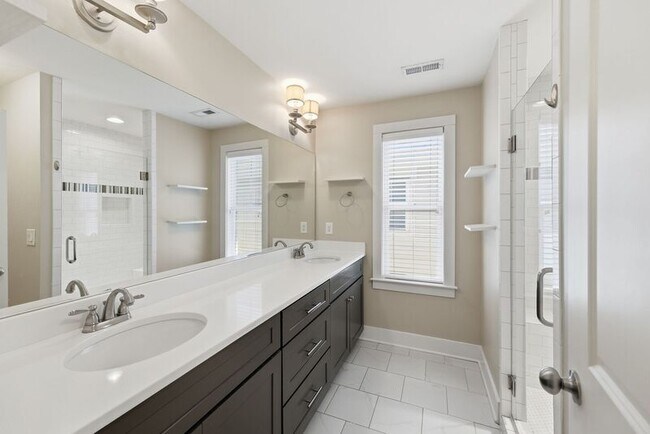 Building Photo - 4709 Kentucky Ave