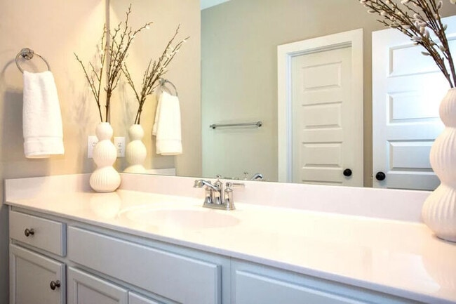 Building Photo - 4025 Ashley Dr