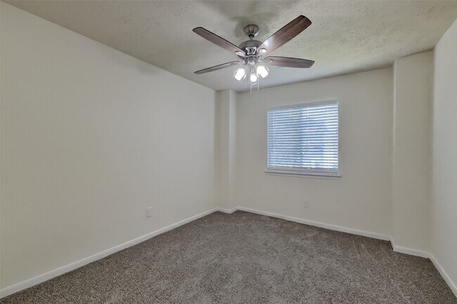 Building Photo - 3746 Havenmoor Pl