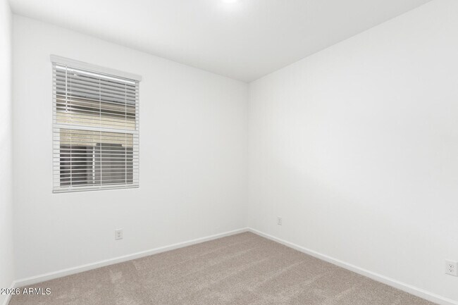 Building Photo - 9812 W Catalina Dr