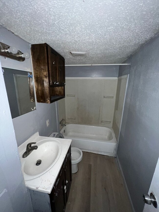 Building Photo - 2109 Ragsdale Ave