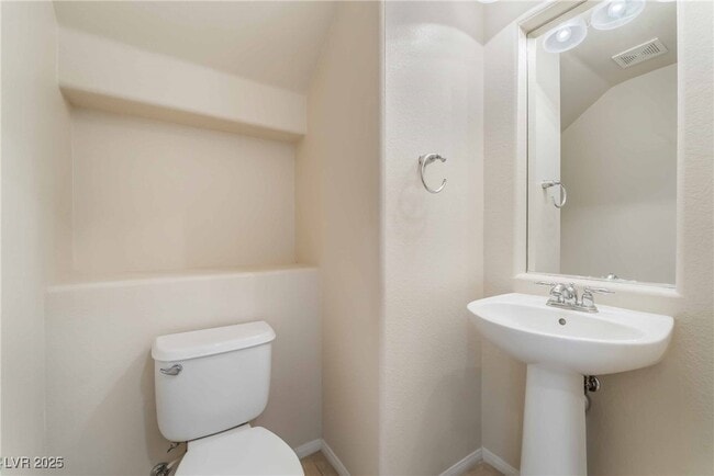 Building Photo - 7013 Whipple Manor St