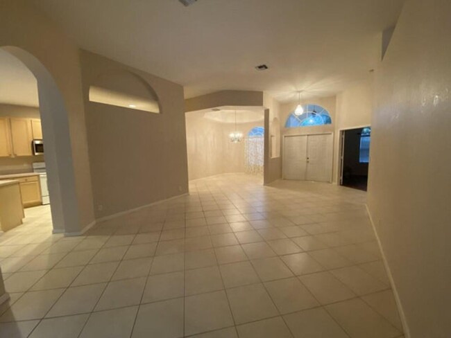Building Photo - 15385 Whispering Willow Dr