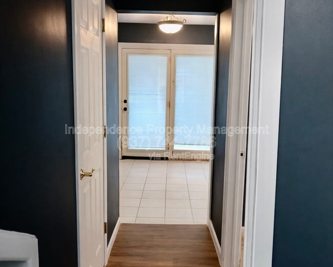 Building Photo - 1173 Navaho Dr