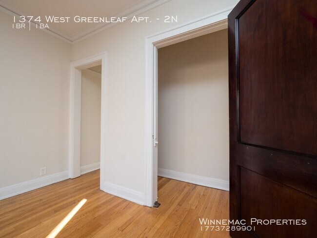 Building Photo - 1374 W Greenleaf Ave