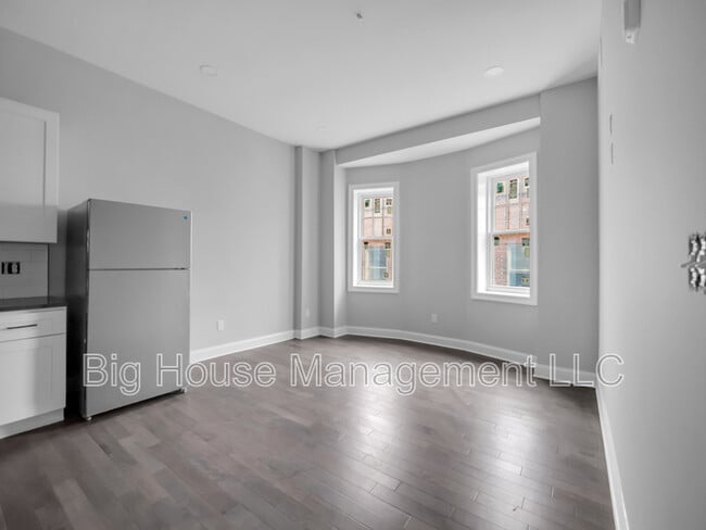 Building Photo - 707 Druid Park Lake Dr