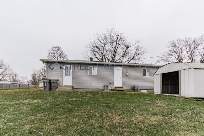 Building Photo - 2656 S Randolph St