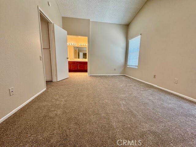 Building Photo - 5055 Cambridge Ave