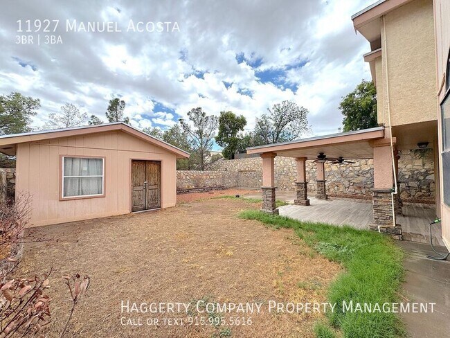 Building Photo - 11927 Manuel Acosta Dr