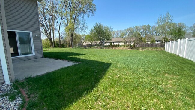 Building Photo - Rotherham: 151-153 East River Drive Duplex