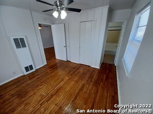 Building Photo - 803 Eleanor Ave