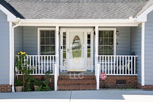 Building Photo - 1608 Rogers Pointe Ln