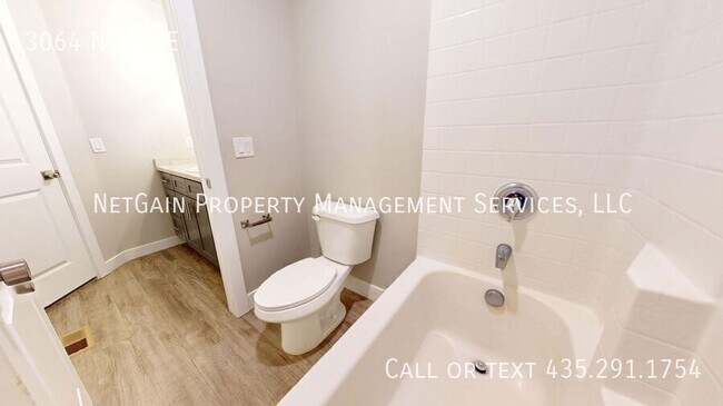 Building Photo - 3064 225 E
