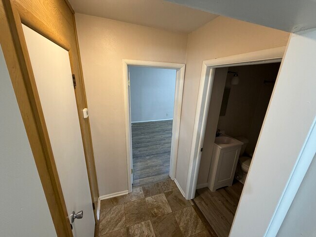Building Photo - 1209 North